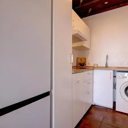 Authentic With Pool And Sea View Apartment *