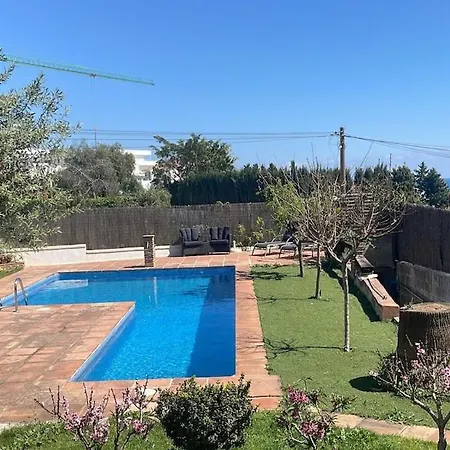 Apartment Authentic With Pool And Sea View