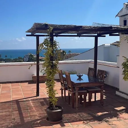 Apartment Authentic With Pool And Sea View *